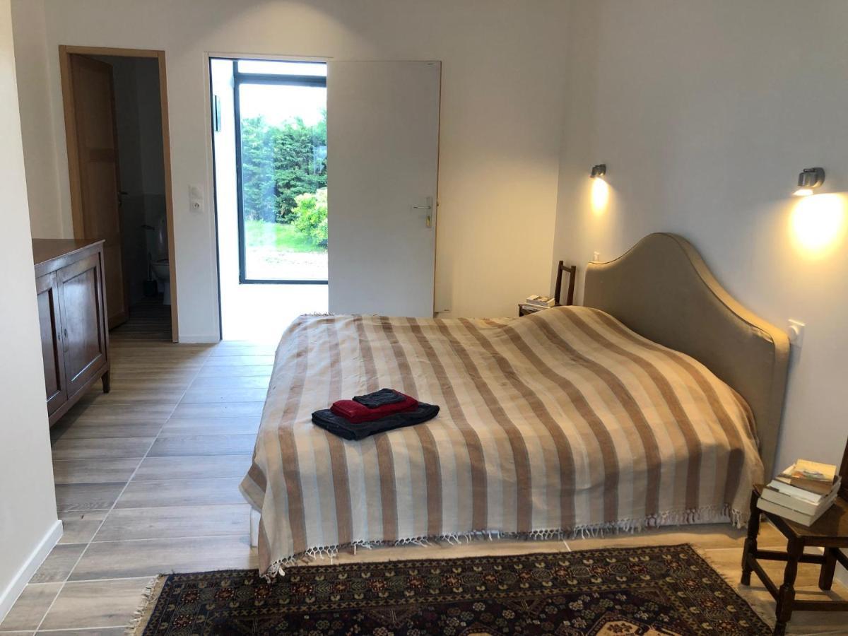 Les Chambres De Mont St Sebastien Soignolles-en-Brie Luaran gambar