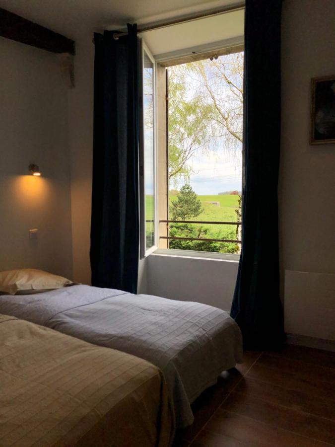 Les Chambres De Mont St Sebastien Soignolles-en-Brie Luaran gambar